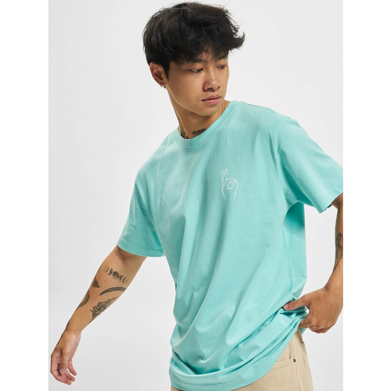 Mister Tee Easy Sign