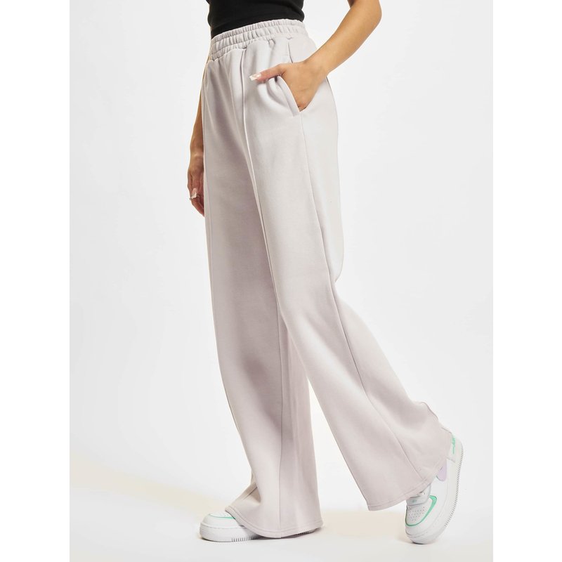 Urban Classics Ladies Straight Pin Tuck Sweat Pants