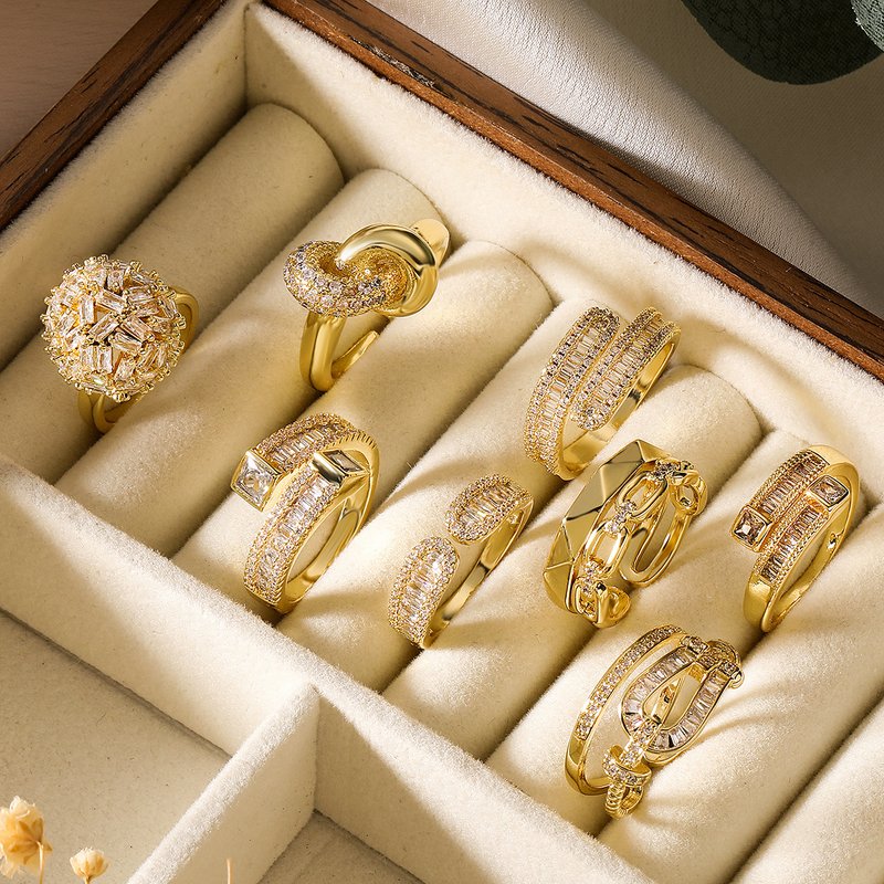 Aogu Light Luxury High end for Women, Unique and Exquisite Copper Plated Zircon Geometric Open Ring New