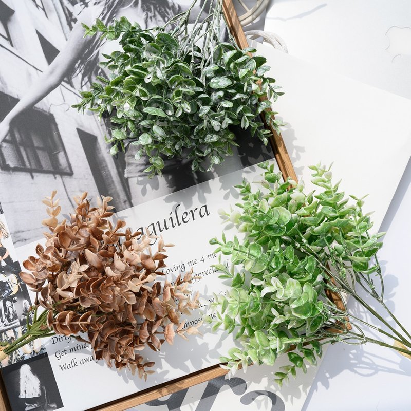 Artificial Flower Eucalyptus Plant Wall Accessories Home Decoration Hand-held Flower Rose Wall Artificial Flower INSYC1078