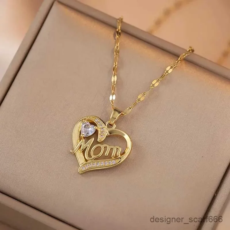 Necklaces Fashion CZ Zircon mom Heart Pendant NecklaceStainless Steel Chain Fine Jewelry For Mama Gifts for Mothers Day
