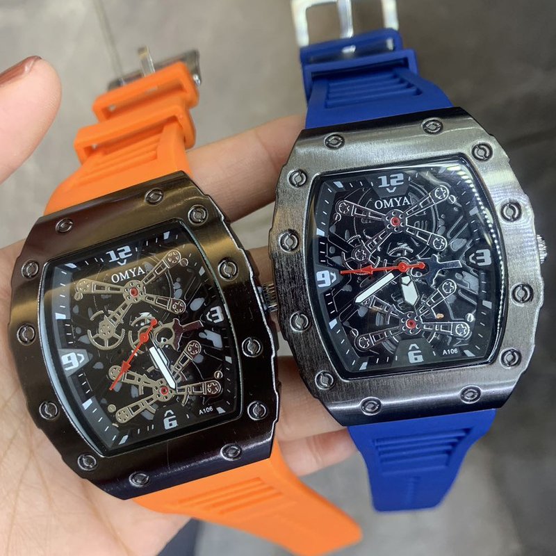 Sports Barrel Shaped Quartz Watch Fashionable Men's Watch