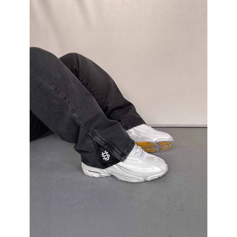 Men's Vintage Washed Denim Jeans - US Flag Embroidered Straight Leg, Retro Patriotic Pants