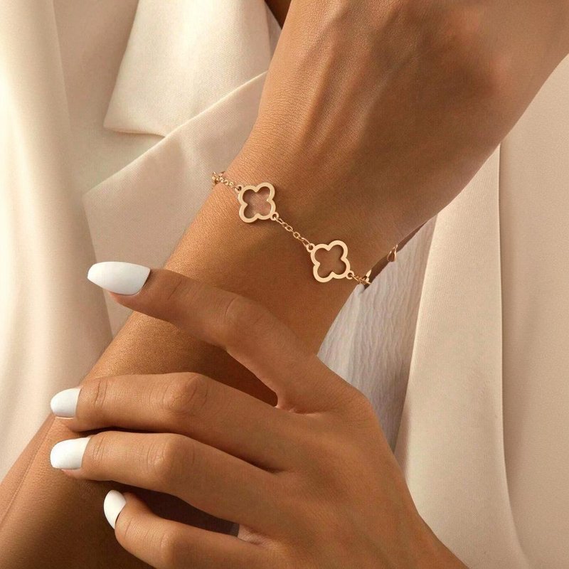 Hot Selling Fashion Hollow Clover Bracelet Niche High-end Simple Gold Jewelry For Women
