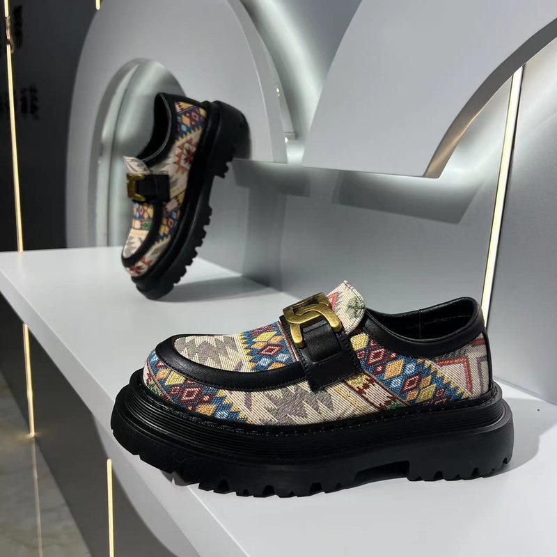 2024 Spring New Low top Thick soled Student Casual Shoes Fashionable and Versatile Men's Shoes Trendy Popular Height increasing Shoes