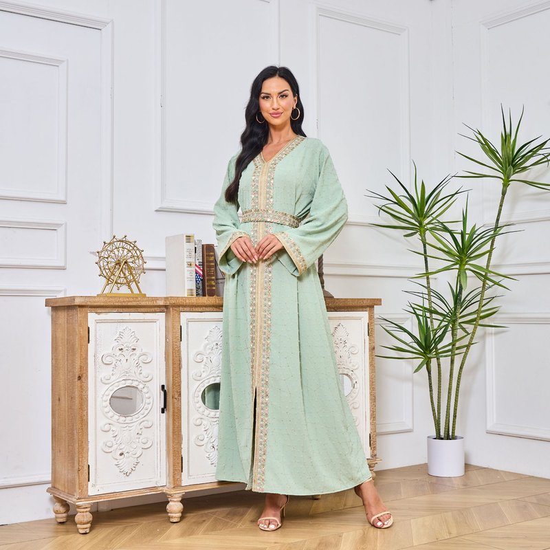 Mt023 Moroccan New Muslim Robe Embroidered Fashion Comfortable Dress Abaya