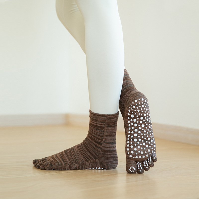 Yoga five-finger socks women's winter toe socks five-toe floor cotton retro socks wholesale