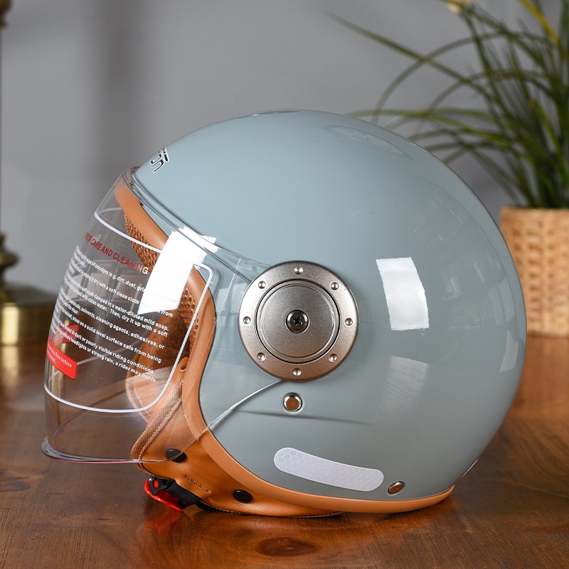 3C Certified Motorcycle Men's And Women's Winter Warm Safety Helmet, Electric Scooter Fashionable All Season Universal