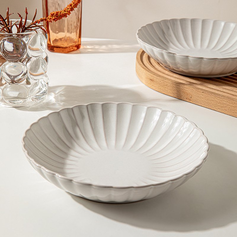 7-inch Ceramic Salad Plate With Vintage Embossed Floral Edge – Elegant Decorative Dish For Dining, Party, And Home Decor​