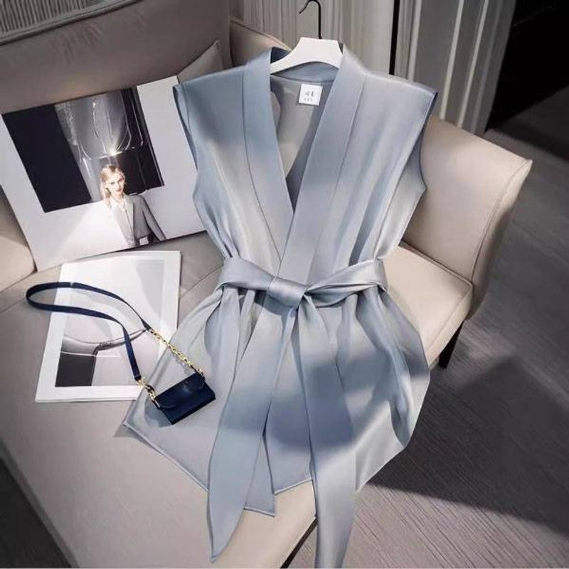 Women's Clothing High End Tops Unique And Beautiful Temperament Waist Light Blue Shirt