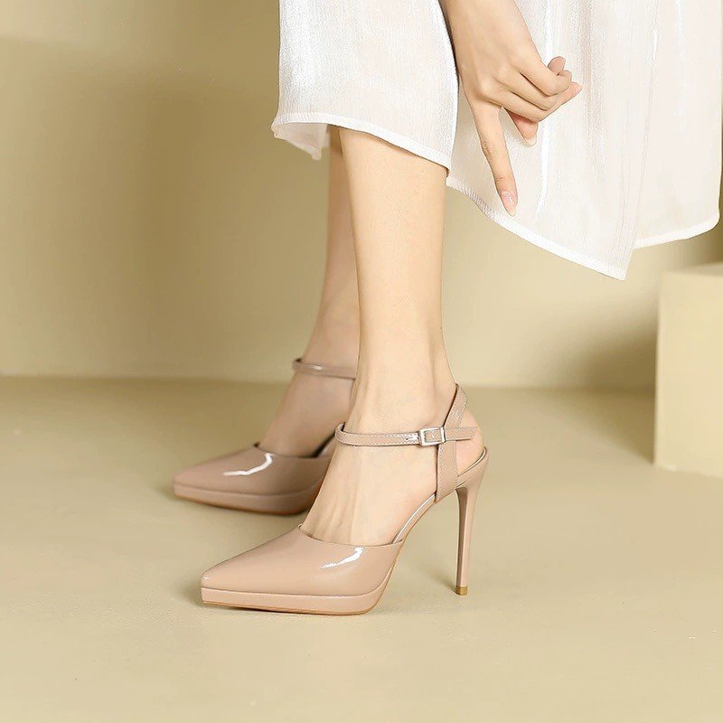 Fashionable Pointed Oversized Straight Buckle Strap, Slim Heel, Casual And Trendy High Heels, Versatile Toe Cover,