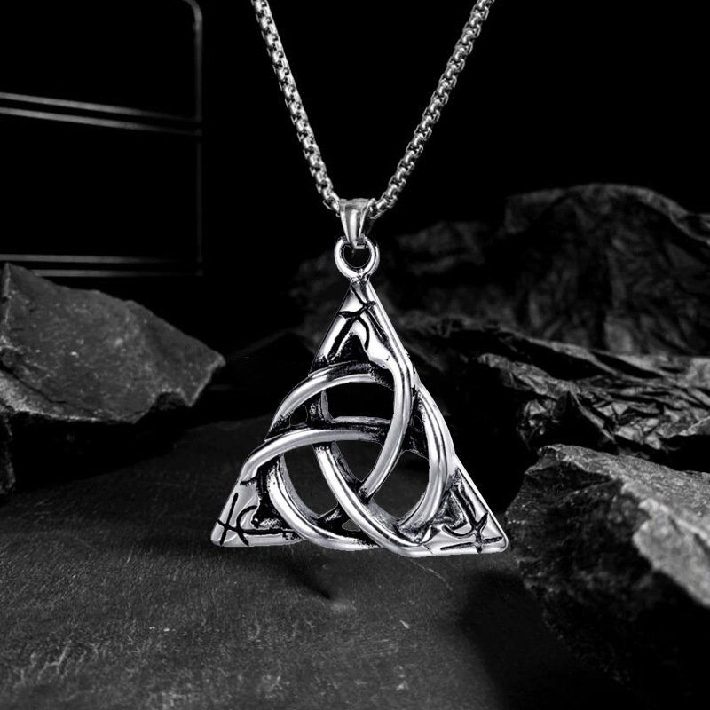Luxury Designer Mens Jewellery Lucky Triquetra Trinity Knot Charm Pendant Necklace for Men Stainless Steel Chain