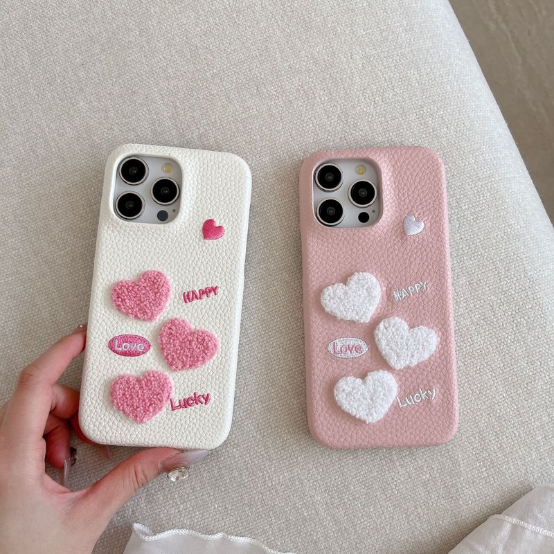 Leather Embroidery Three dimensional Love Heart Suitable for iPhone16promax Mobile Phone Case Half Package 14 Autumn and Winter