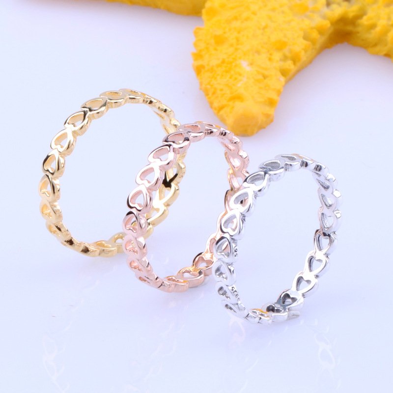 New White Copper Ring Romantic Heart Shaped Hollow Three Color Ring Is Fashionable Versatile Valentine's Day Gift