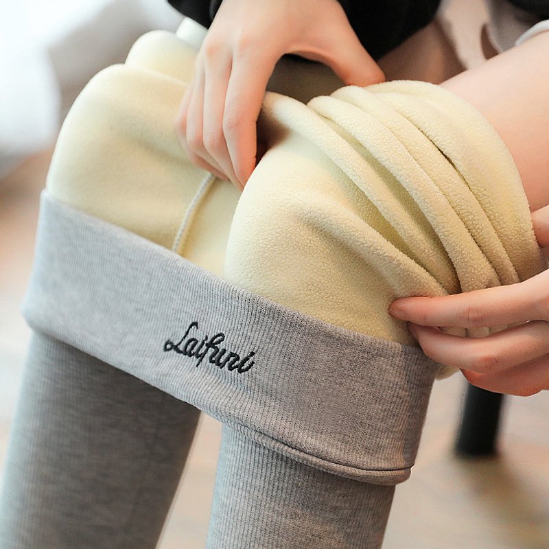 Women wear lambswool leggings to keep warm and velvet padded leggings