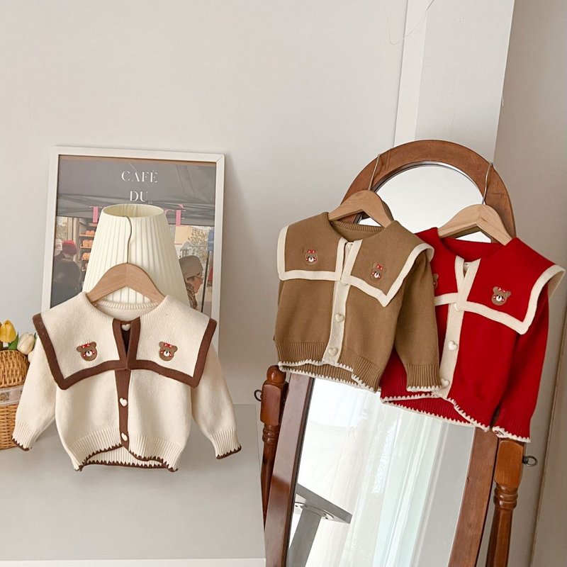 Children's Girl Doll 2024 Autumn/Winter New Cute Little Bear Pattern Big Flip Collar Women's Cardigan Knitted Sweater