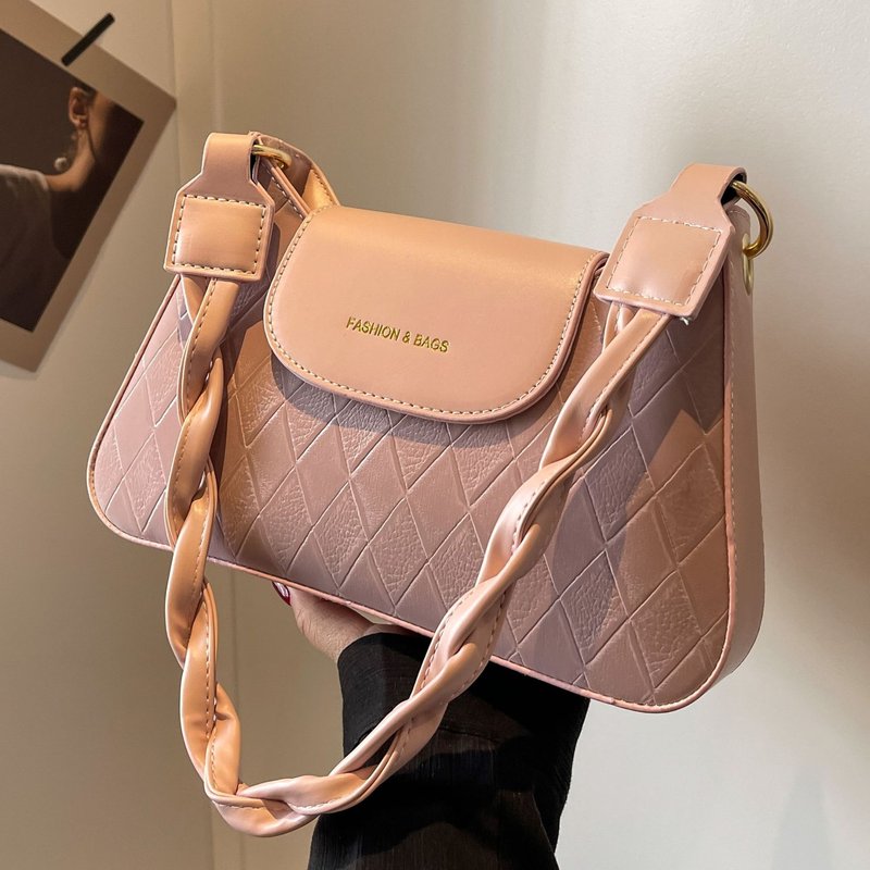 High-end Niche Design Bag 2023 New Bag Women's Popular All-match Messenger Bag Lingge Single Shoulder Underarm Bag