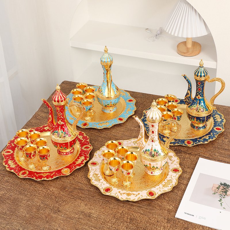 Home Furniture Elegant castle wine set niche light luxury retro fashion wine zinc alloy wine pot wine glass eight piece set