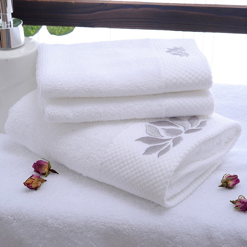 5-Star Hotel Platinum Satin Cotton Towel Set - Luxury Bath/Hand/Face Towels, Extra Thick & Large With Free Embroidery, 100% Premium Egyptian Cotton