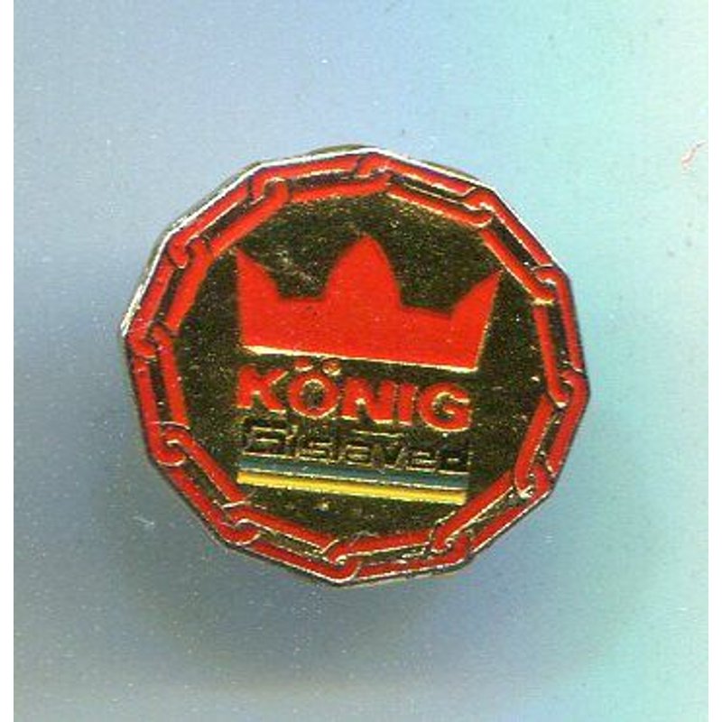 Pins König Gislaved / Le Roi Du Pneu Automobile