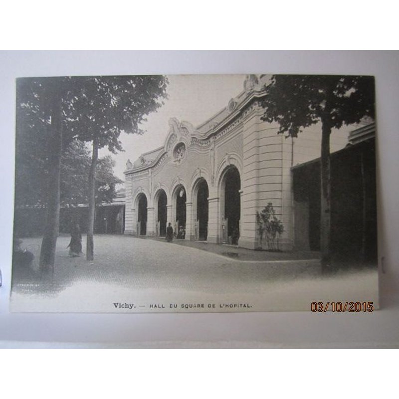 Cpa 03 Vichy Hall Du Square De L'hopital - Non Écrite