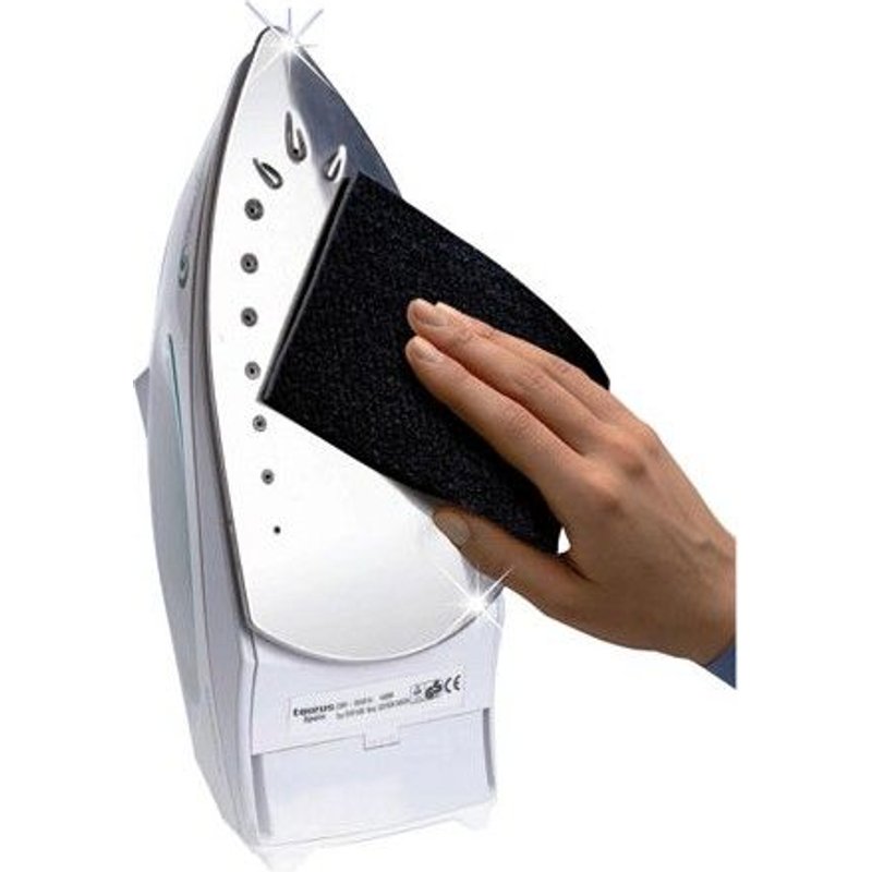 Chiffon nettoyage semelle fer à repasser