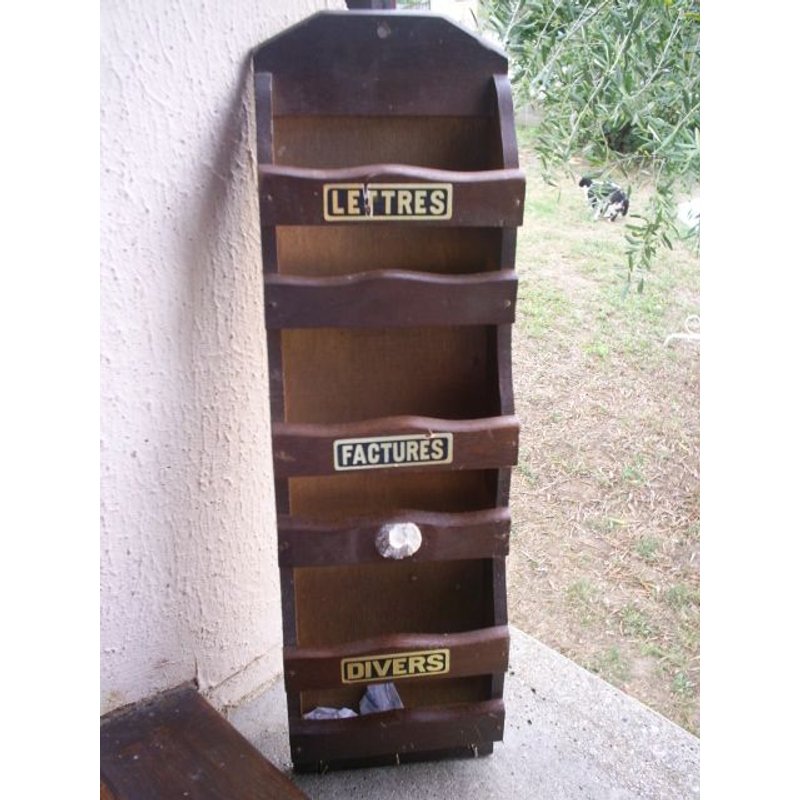 Porte Lettres, Divers