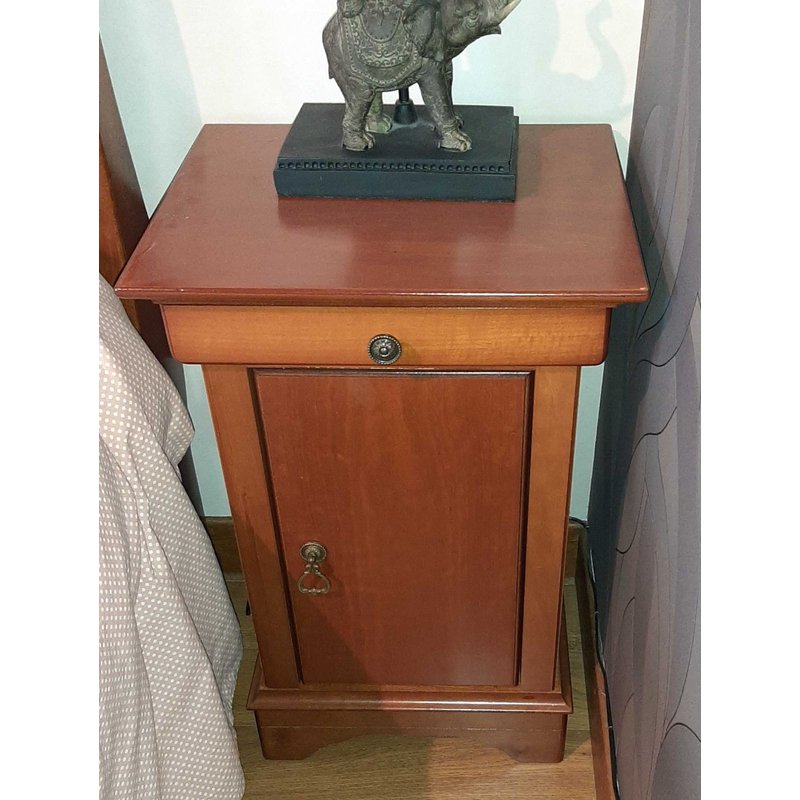 Chevet En Merisier Massif