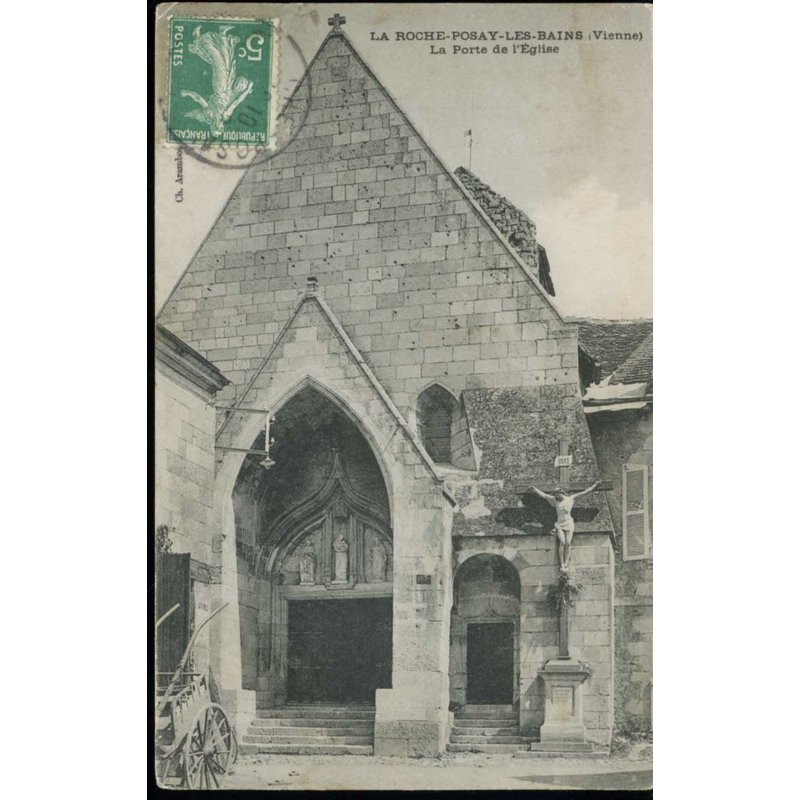 Carte Postale De La Roche-Posay (Vienne) La Porte De L' Eglise