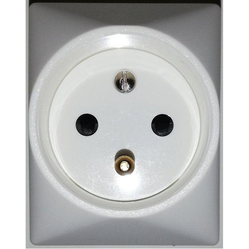 Legrand 083127 Prise 2P+T - Galion - 16A - 250V