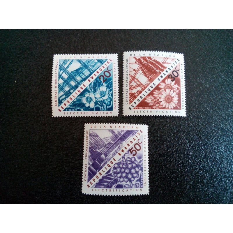 Timbre Rwanda Yt 199 A 201 Station Hydroélectrique De Ntaruka 1967 ( 040504 )