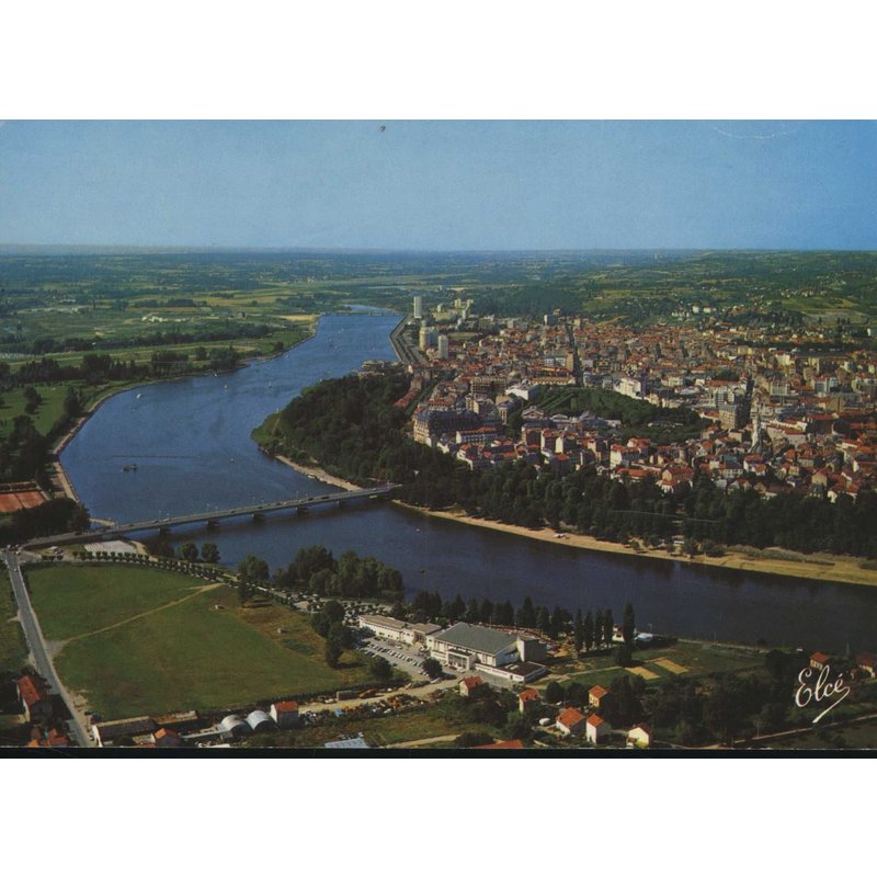 Carte Postale De Vichy (Allier) L' Allier Et Le Plan D' Eau, Le Pont De Bellerive, La Ville (Réf.1963)