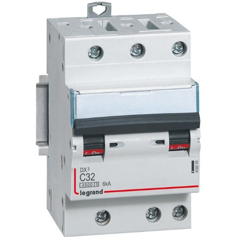 DISJONCTEUR DX3 3P C32 4500A/6KA 3M