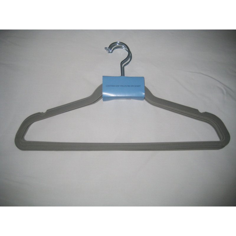 Lot De Cintres En Velours Gris Clair