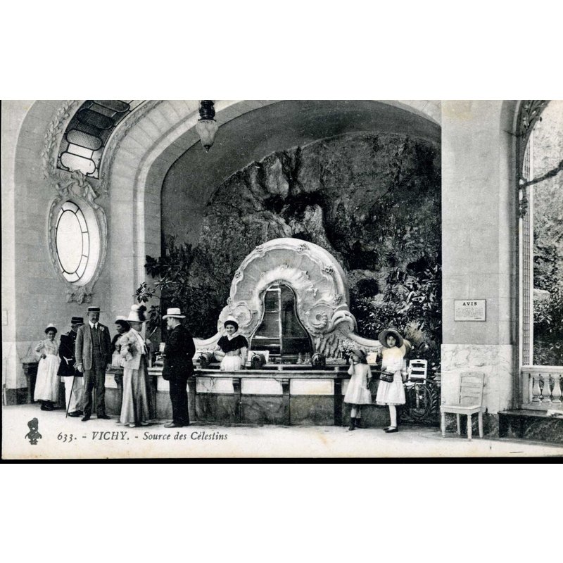 Carte Postale De Vichy (Allier) Source Des Célestins (Réf.633)