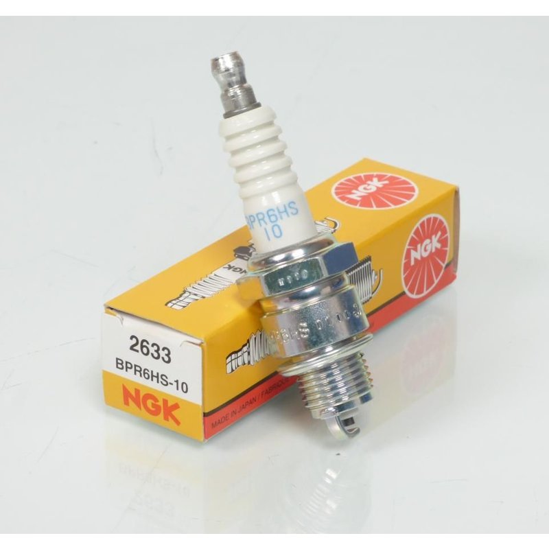 Bougie D'allumage Ngk Pour Auto Bpr6hs-10 / 2633 Neuf