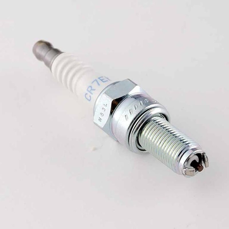 Bougie D'allumage Ngk Pour Scooter Piaggio 125 Fly Après 2014 Neuf