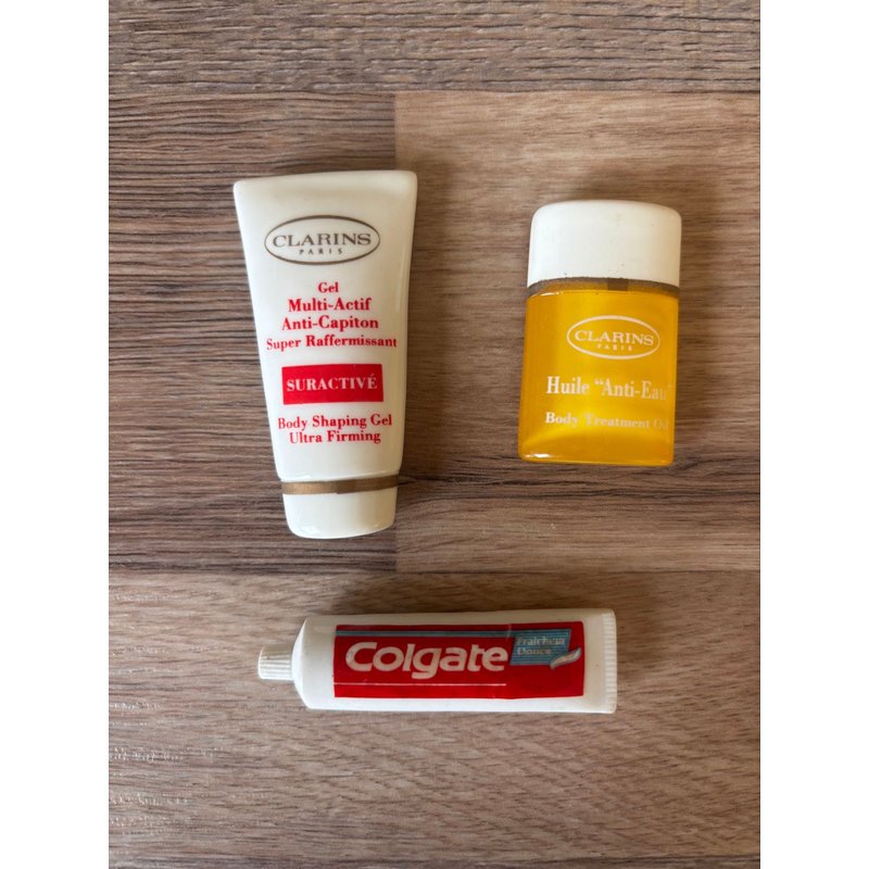 Vintage Lot De 3 Magnets Produits De Beauté Clarins Colgate