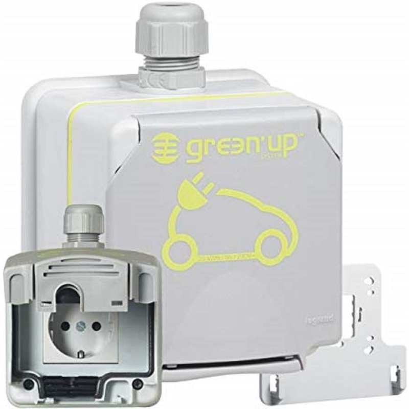 PRISE VE 3KW SCH IP55