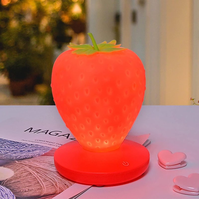Veilleuse Fraise, Jolie Lumière Changeante De Couleur Led Au Toucher Fraise En Silicone, Trois Modes Tactiles, Chambre D'enfants, Salle D'étude, Décoration De Vacances Et Cadeaux (Rouge)
