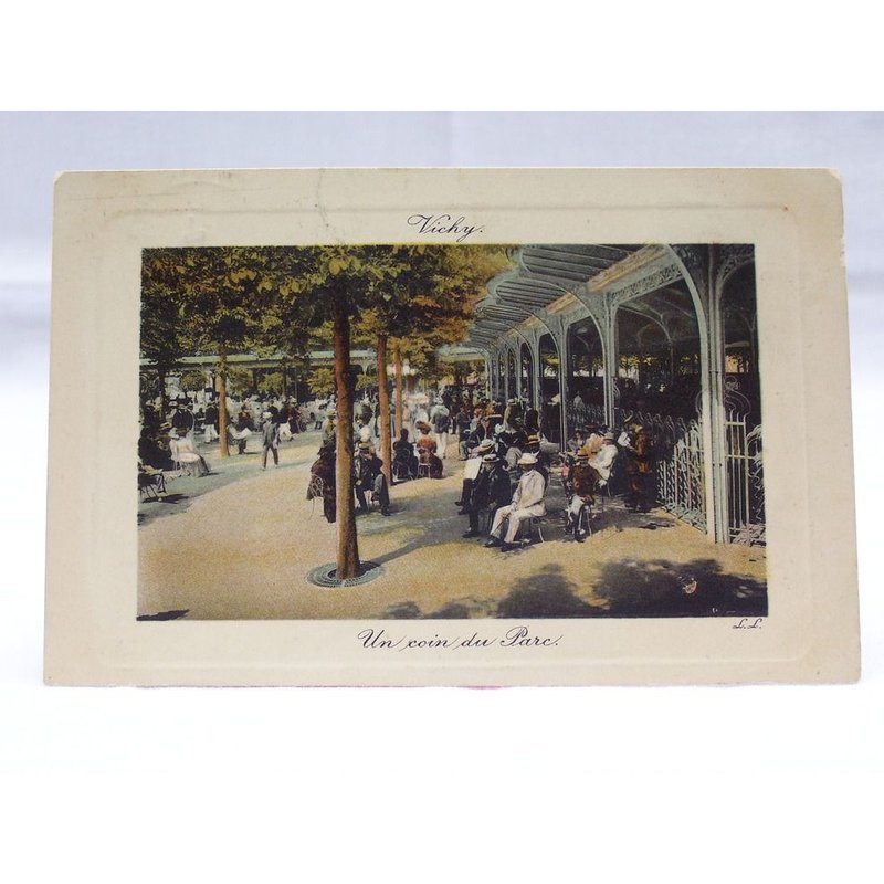 Carte Postale Ancienne Vichy Un Coin Du Parc Année 1909