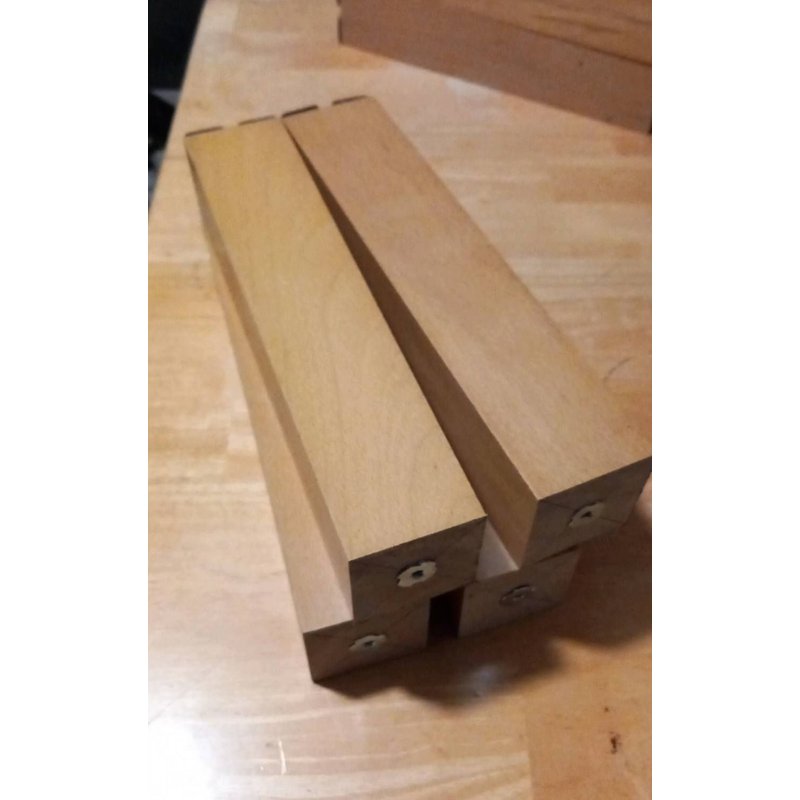 Lot 4 pieds de lit bois hĂȘtre 30 cm H