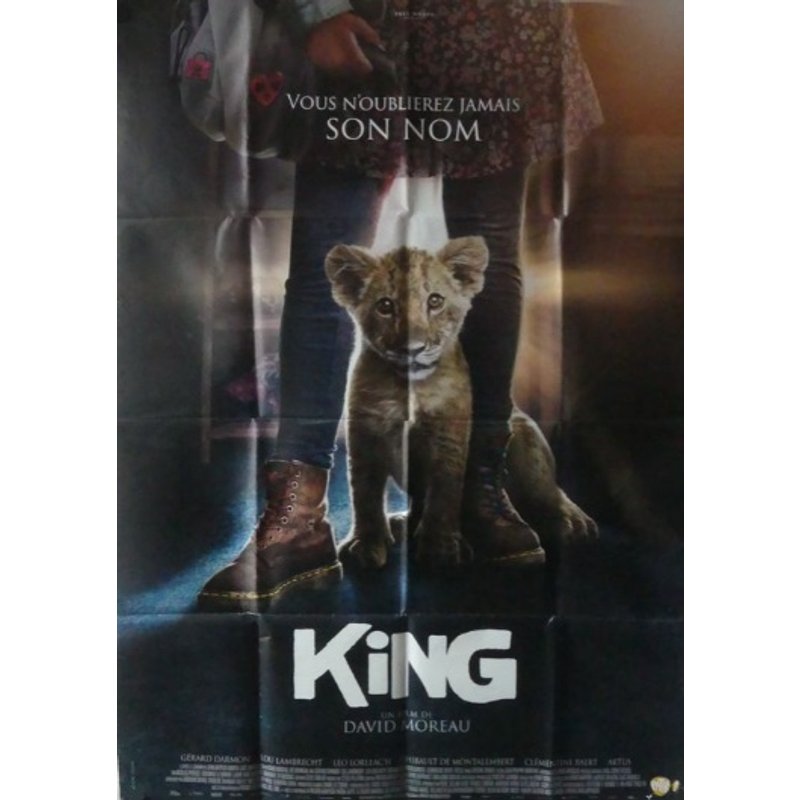 King - Affiche Originale De Cinéma - Format 120x160 Cm - Un Film De David Moreau Avec Gérard Darmon, Lou Lambrecht, Léo Lorléac'h, Thibault De Montalembert - Année 2022