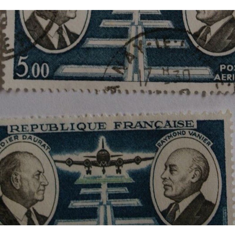 Variete Pa Obli Y&t 46 Double Col De Veste 1971