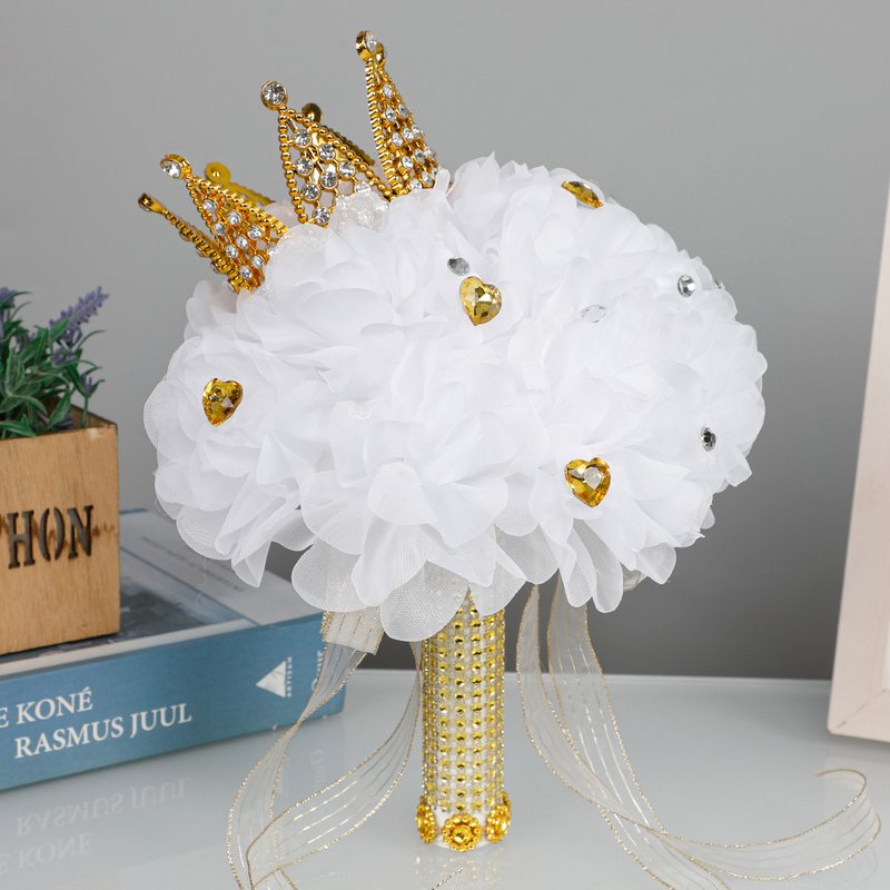 Artificial Decorations Wedding White Bouquet Creative Silk Cloth With Diamond Crown Decoration Wedding Bride Bouquet