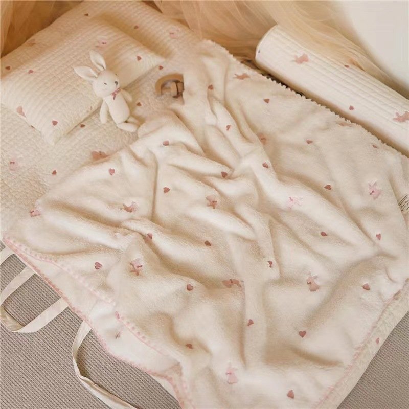 Ins Korean Autumn/Winter Baby Skin Friendly Kindergarten Nap Embroidered Velvet Lace Blanket Wrap