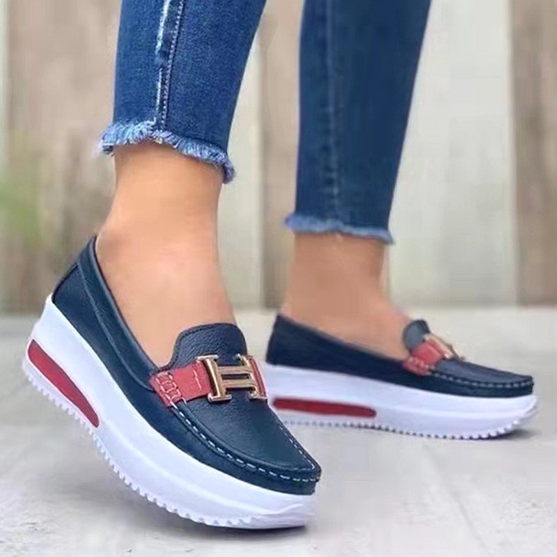 SHLIANG Autumn High Quality Women Shoes Light Comfort Flats Platform Shoes Metal Buckle Casual Mother Shoes Wedge Women Loafers SB011