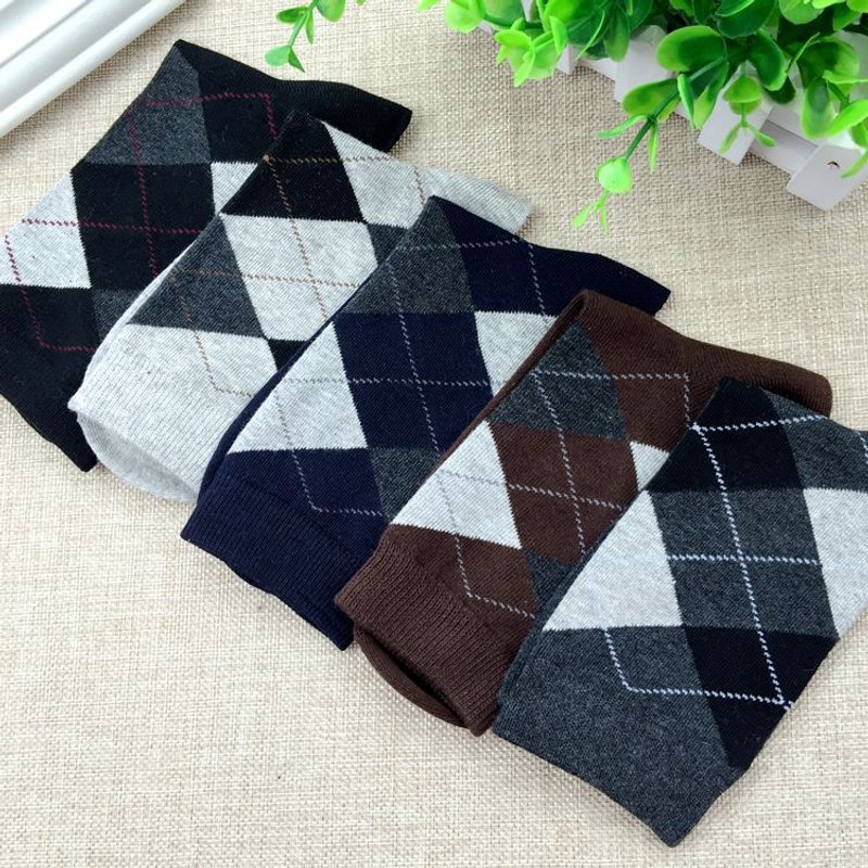 Men's Socks Large Diamond Plaid Middle Tube Socks Autumn And Winter Business Men's Socks Casual Middle Tube Socks Warm Thick Cotton Socks