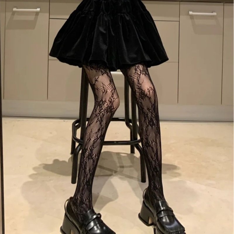 Black Silk Sexy Hot Pantyhose With Suit A Girl White Lace Stockings