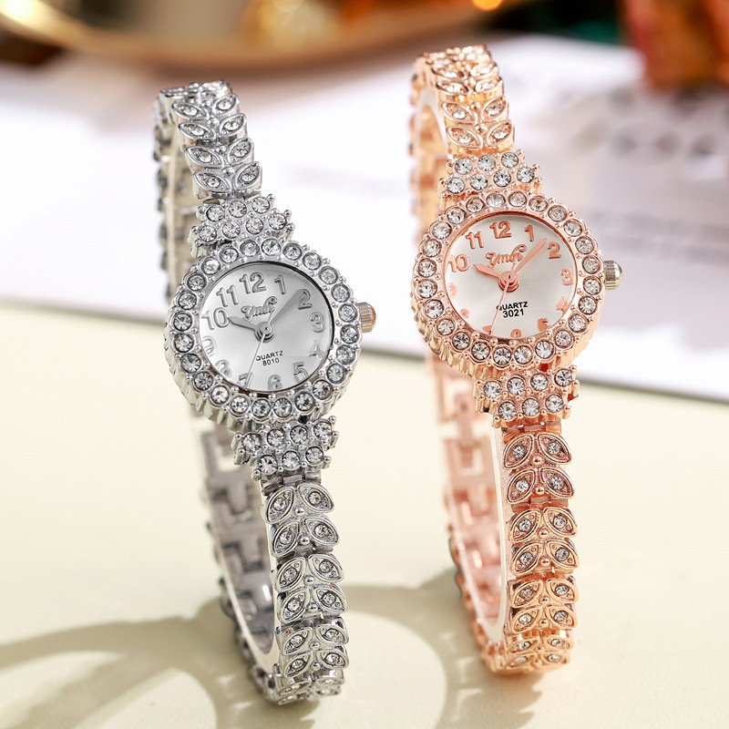 New Full Diamond Women's Watch, Round Niche Ins Style, Waterproof, Simple And Elegant With A High-End Feel